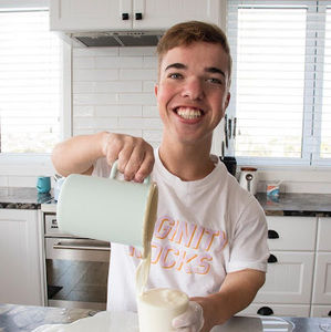 Meet your Posher, Dean